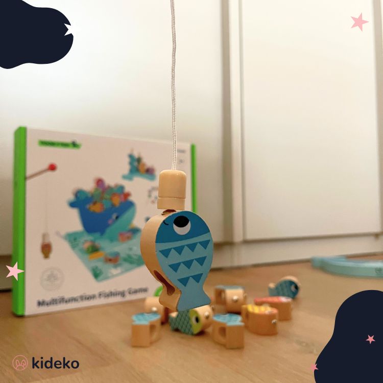 Multifunkčná hra rybičky detail na rybičku na udici